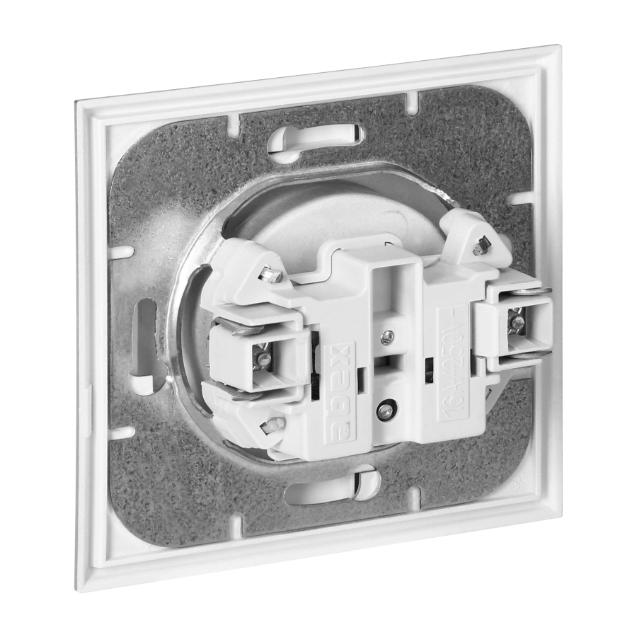 Flush-mounted single socket 2P+E Luna, 16A, 250V, PT-16L, silver