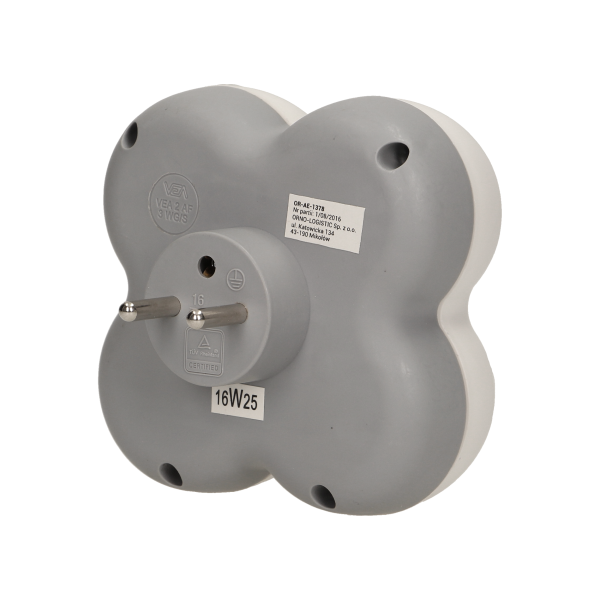 Triple socket outlet with ON/OFF switch