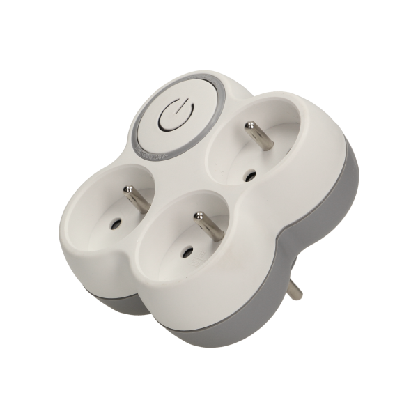 Triple socket outlet with ON/OFF switch