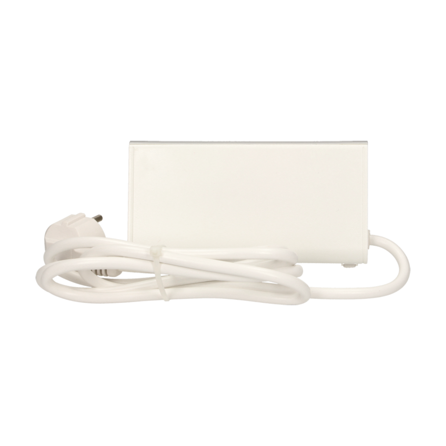 Desktop extension socket with switch